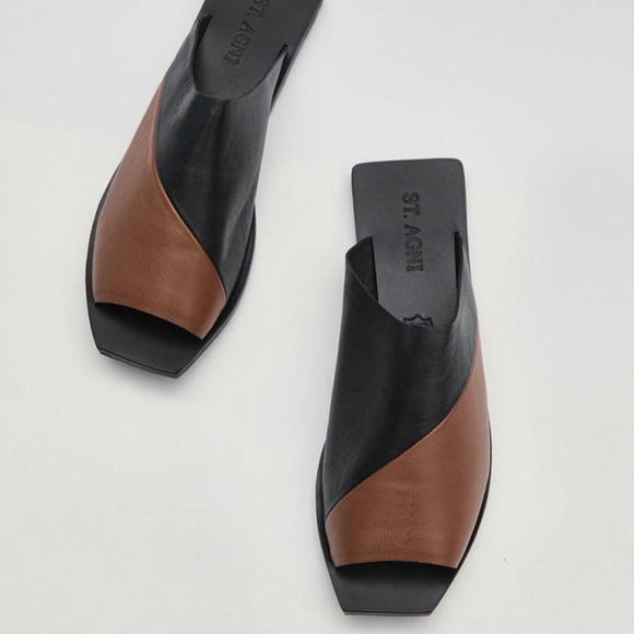 St. Agni’s Modernist Slide Asymmetrical Black Tan Square Toe sz 37 7 fits 6.5 - Picture 2 of 8